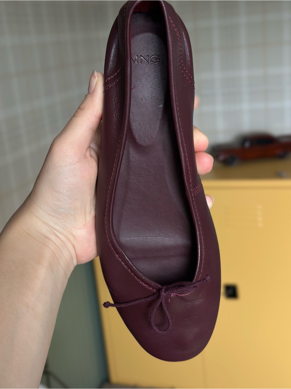 MANGO burgundy leather flats - Picture 3 of 4